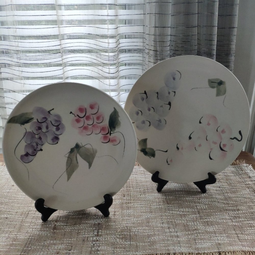 Studio Art Pottery Set of 2 Atelier Charlevoix Pastel Grapes VTG Plates Signed